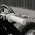 Thruster TPV Grips White klasyczne manetki motocyklowe vintage custom cafe racer harley bobber 1 6.jpg
