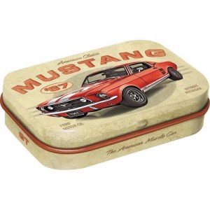 Miętówki w motocyklowym pudełku Mint Box Ford Mustang Nostalgic-Art motocyklowa metalowa puszka z miętówkami w środku 
