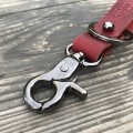 KEY FOB Cherry Red Metallic Black BRELOK DO KLUCZY MOTOCYKLOWY CZERWONA SKÓRA.jpg